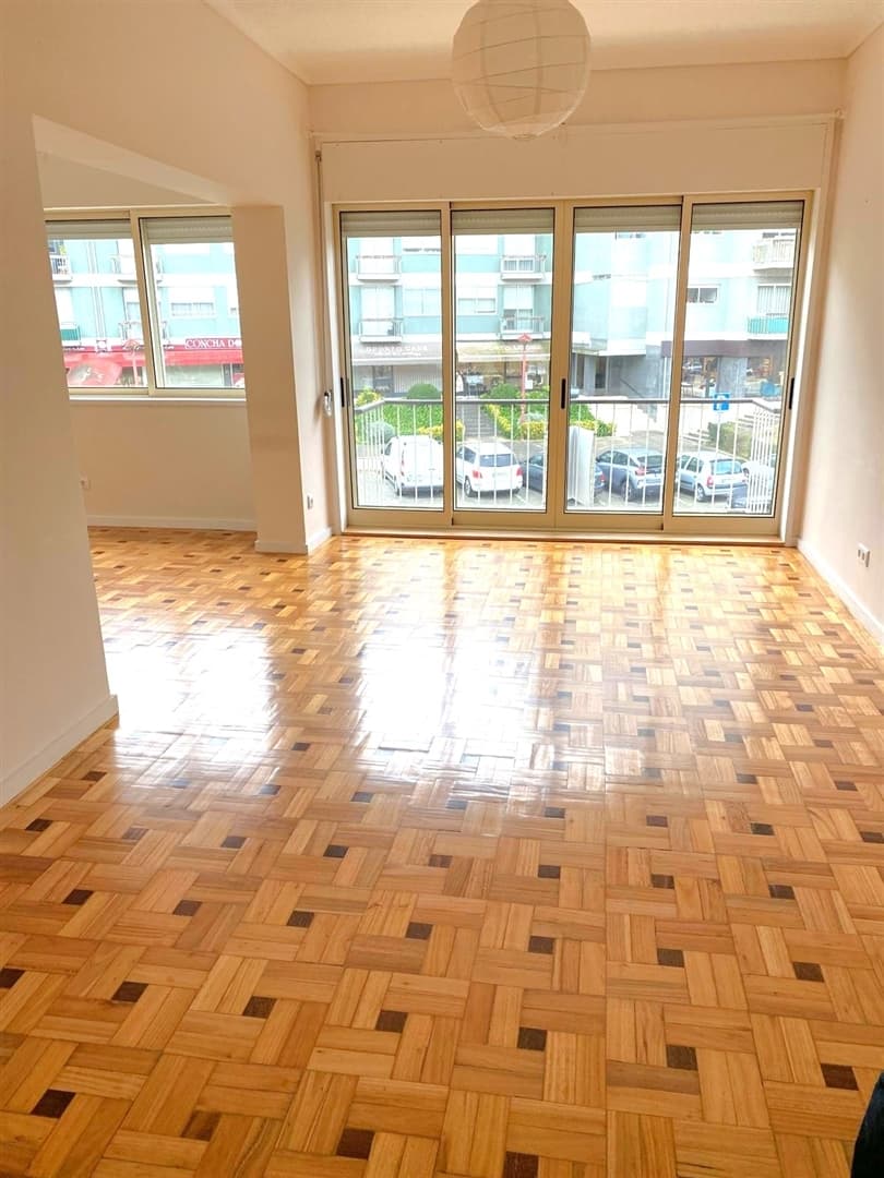 Featured property image in slider gallery