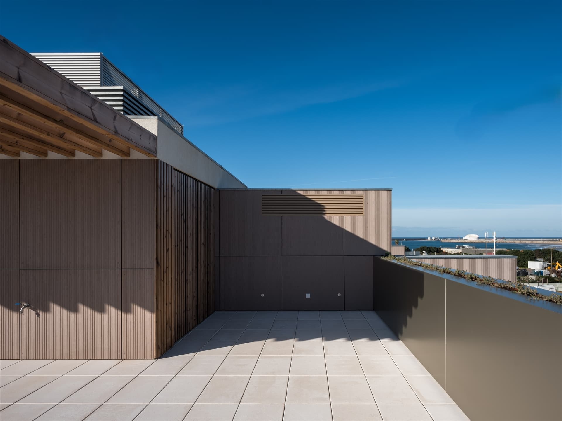 Featured property image in slider gallery